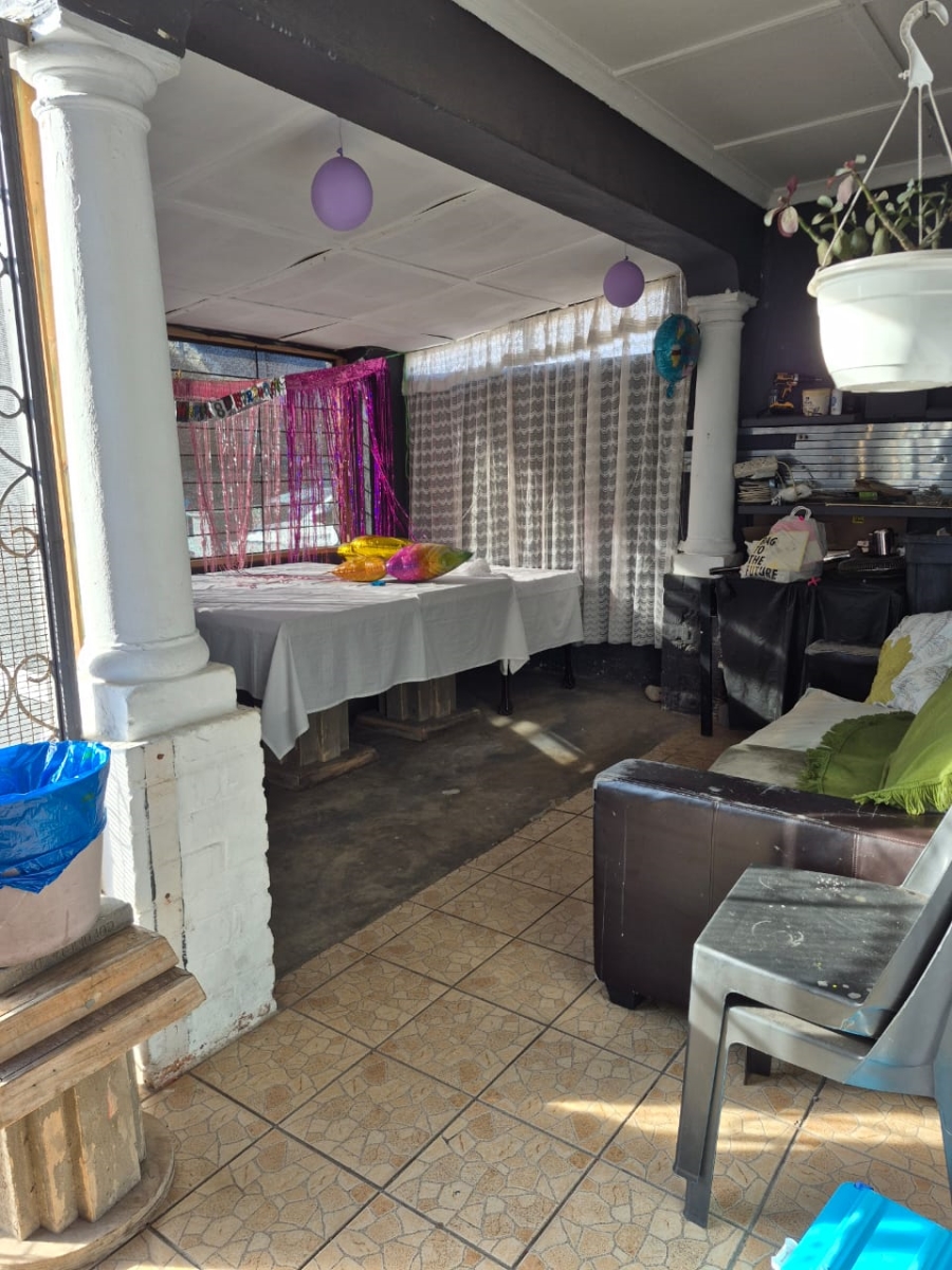4 Bedroom Property for Sale in Woodstock Western Cape